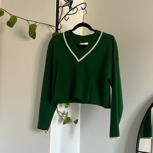 OAK + FORT Green Cropped V-Neck Sweater with Cream Trim